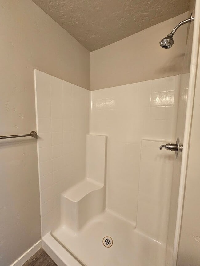 Building Photo - 1011 Pirate Cove Wy