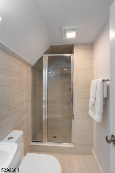 Building Photo - 122 N Fullerton Ave