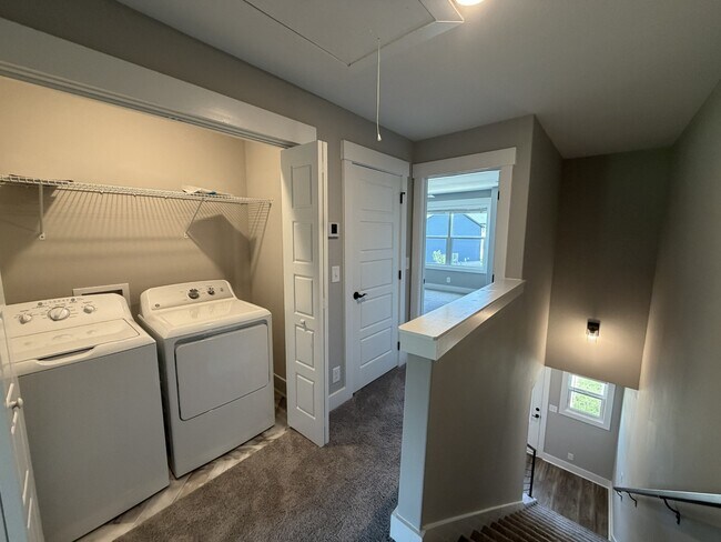 Building Photo - 504 Jonathan Wade Cir