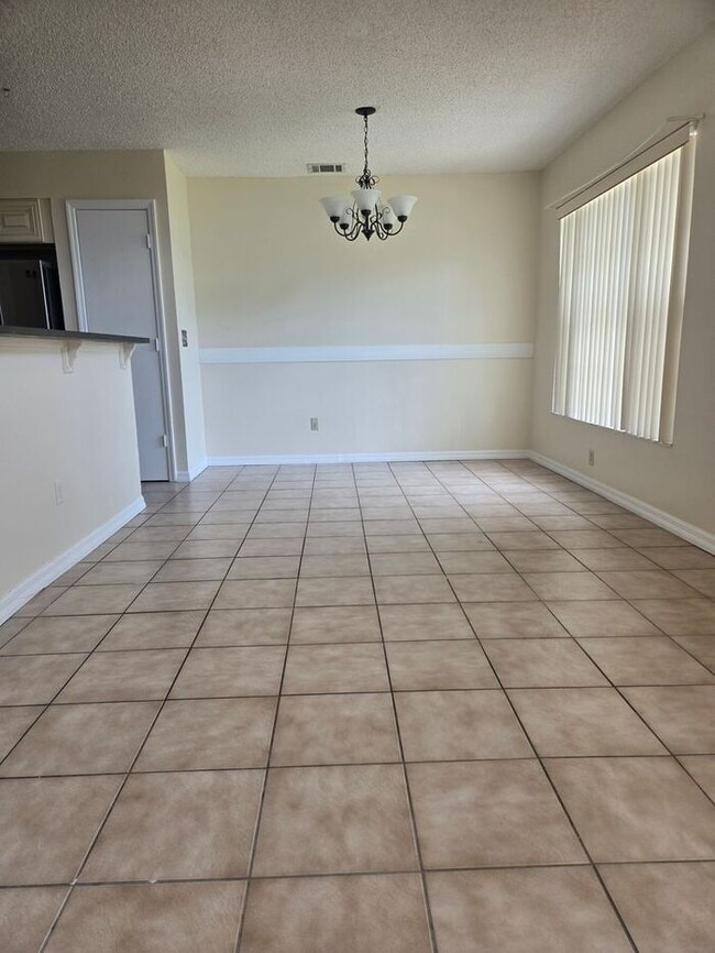 Building Photo - Charming 4-Bedroom Home Ready for You to M...
