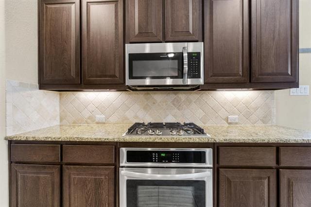 Building Photo - 14829 Star Creek Dr