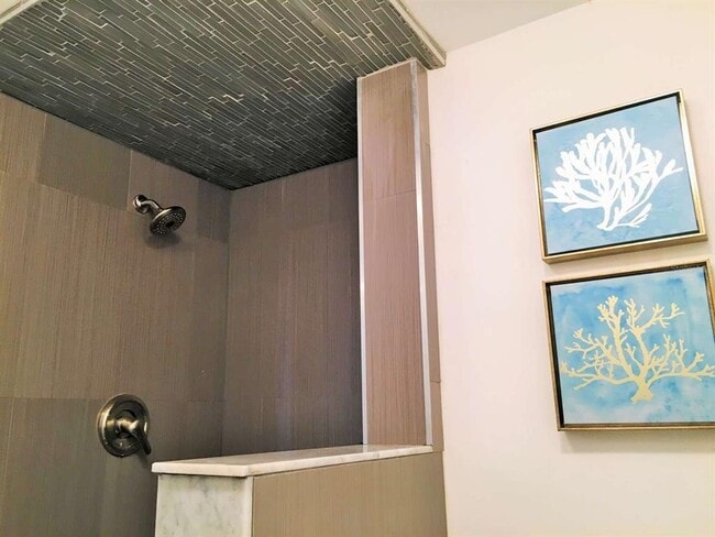 Building Photo - 5000 Gulf Blvd