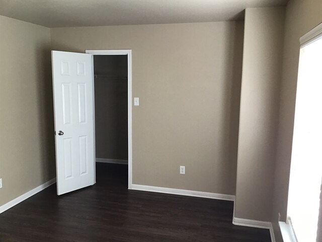 Building Photo - 3723 Holden Ct