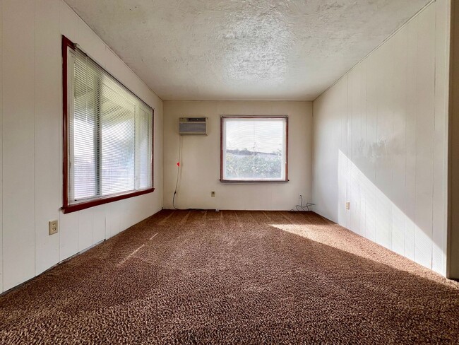 Building Photo - 1522 S 9th Ave