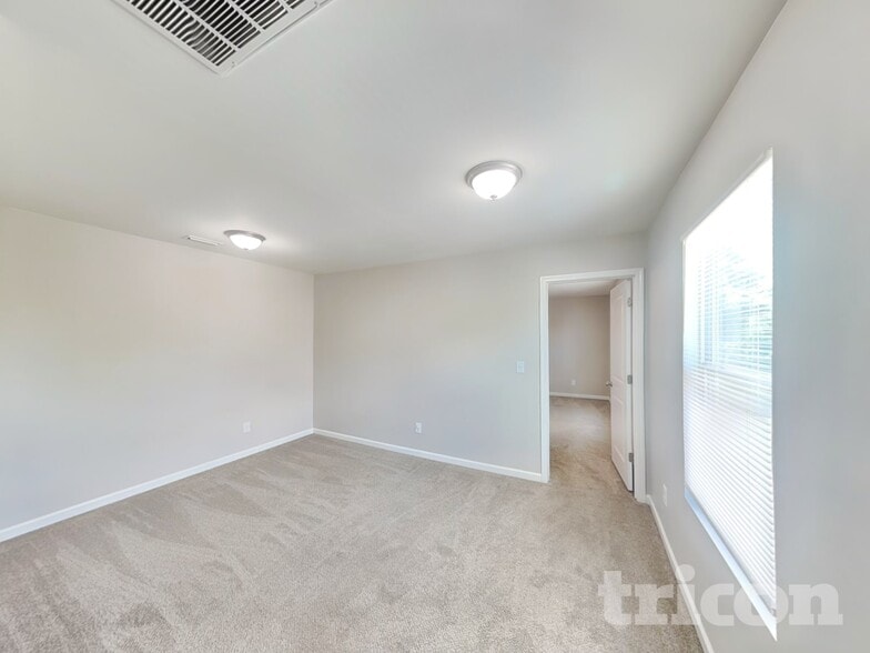 Building Photo - 1424 Henry David Ct
