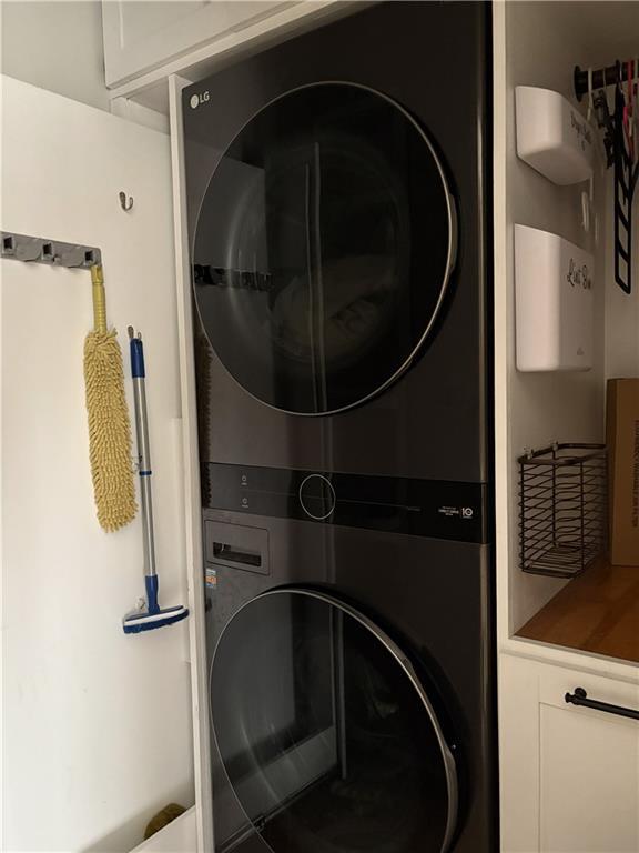 Building Photo - 7450 Waters Edge Dr