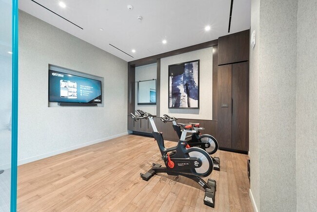 Building Photo - 375 Canal St