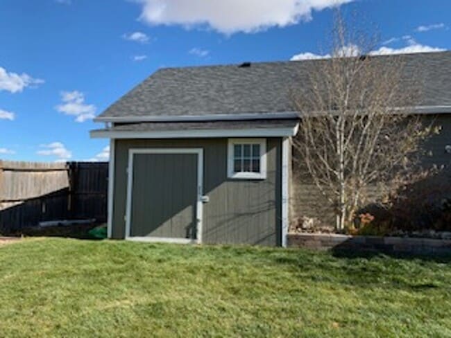 Building Photo - Fabulous 4 bedroom, 3 bath Rural Property ...