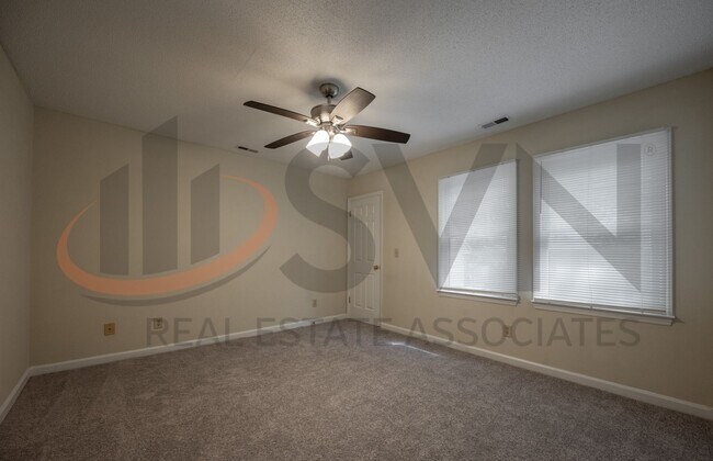 Building Photo - 3117 Coachman's Way