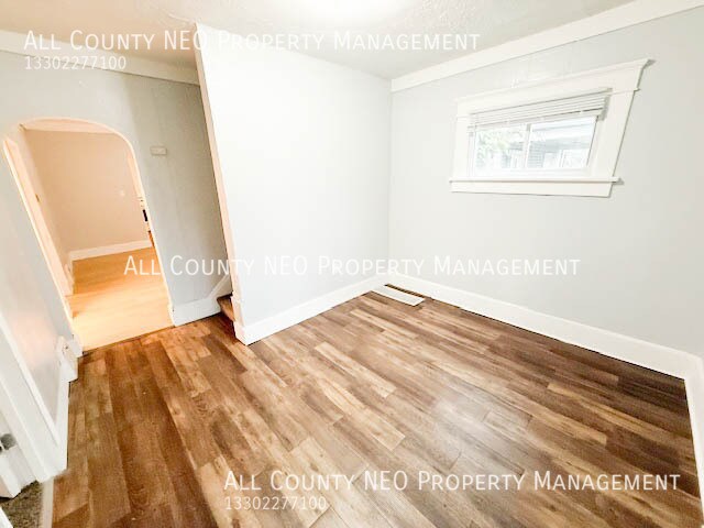 Building Photo - 911 Fulton Rd NW