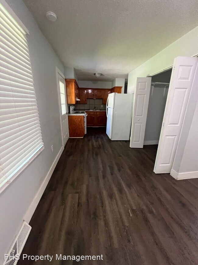 Building Photo - 3 br, 1 bath House - 621 S Golden