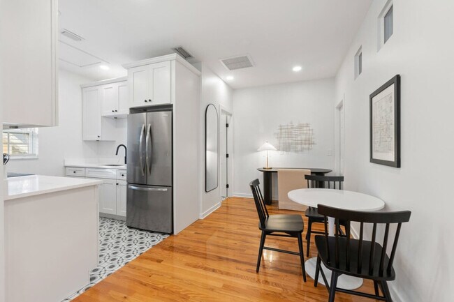 Building Photo - 27 Old Mission Ave