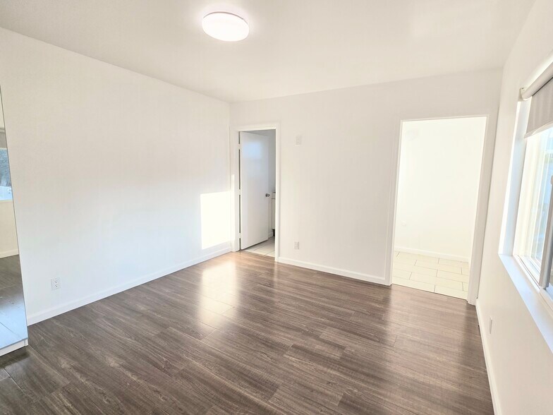 Bedroom 2 - 3121 Larga Ave