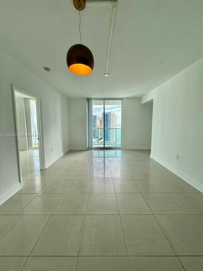 Building Photo - 1250 S Miami Ave