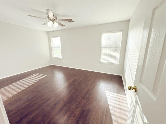 Building Photo - 14516 Charles Dickens Dr