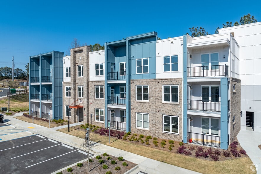 Primary Photo - Avonlea Pointe