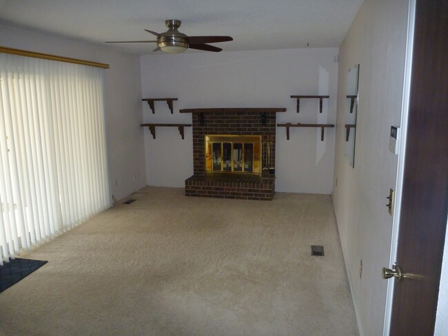 Family Room - 9280 Tennyson St