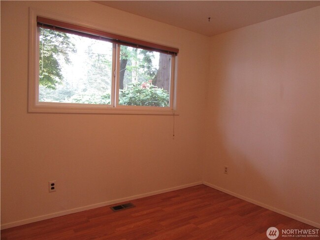 Building Photo - 3bd/1ba Kirkland Home