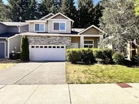 Building Photo - Beautiful Spacious 4bd 2bath Available Oct...