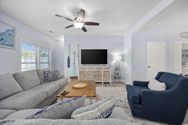 Building Photo - 9580 Maison Ct