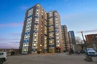 Building Photo - 7337 S South Shore Dr