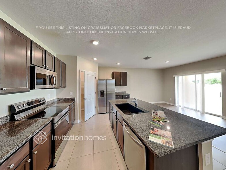 Building Photo - 5205 Willow Breeze Wy