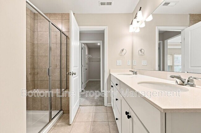 Building Photo - 1615 Glacier Dr