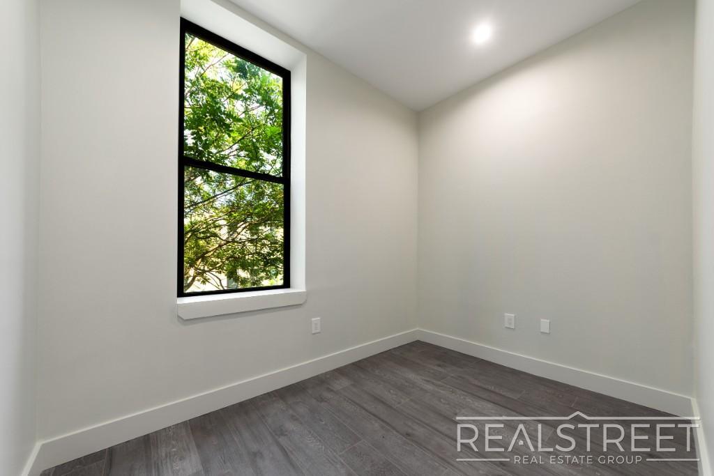 Building Photo - BRAND NEW 2 Bed in Bed Stuy!