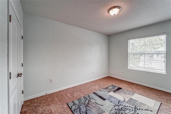 Building Photo - 3903 Silverlake Way