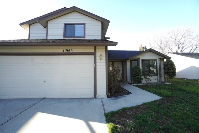 Building Photo - 11965 W Gunsmoke Dr