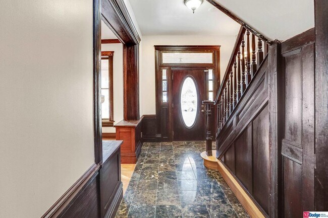 Building Photo - 2210 Wirt St