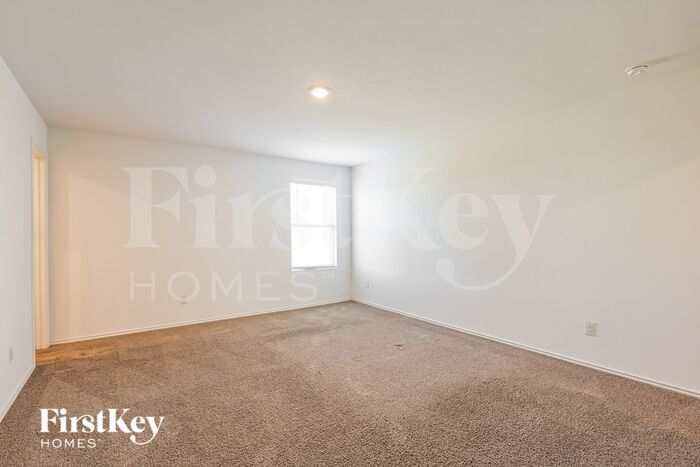 Building Photo - 1339 White Willow