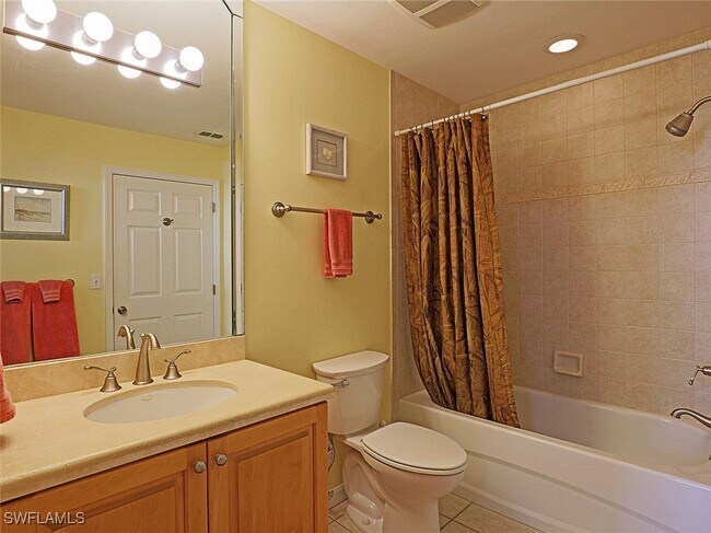 Building Photo - 15460 Bellamar Cir