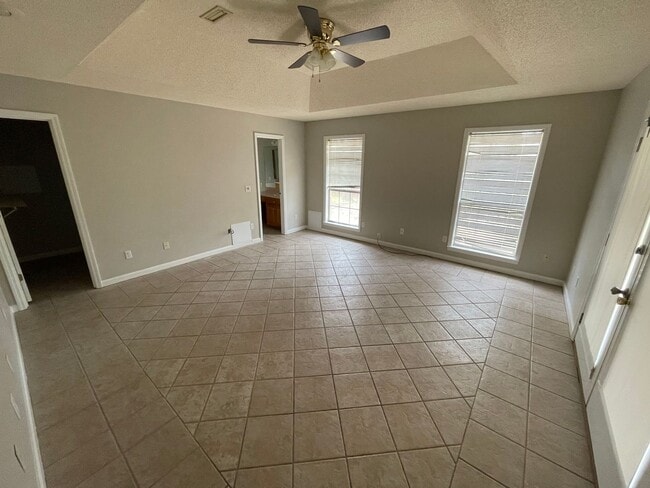 Building Photo - Shadows Acres.. New Flooring..New Paint.....