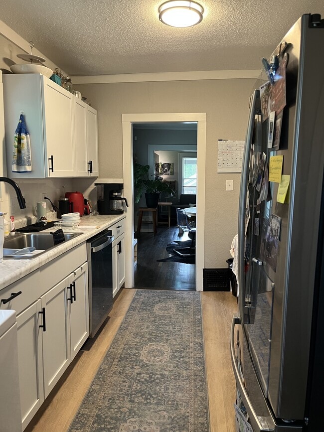 Building Photo - 4125 Olive St