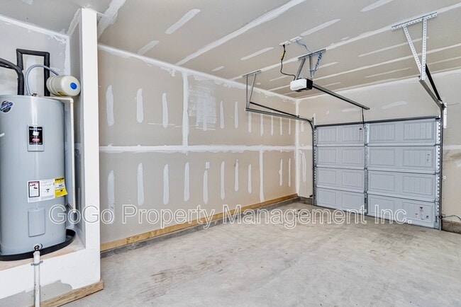 Building Photo - 412 Yellow Fox Rd