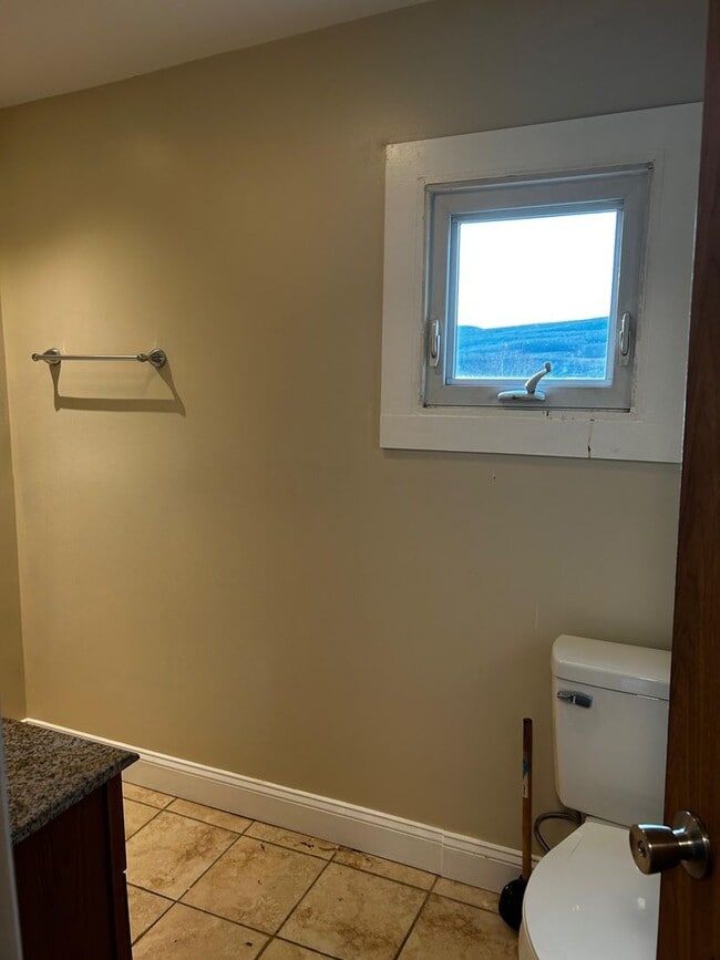 Building Photo - Charming 2-Bedroom Home in the Heart of Carbondale, PA