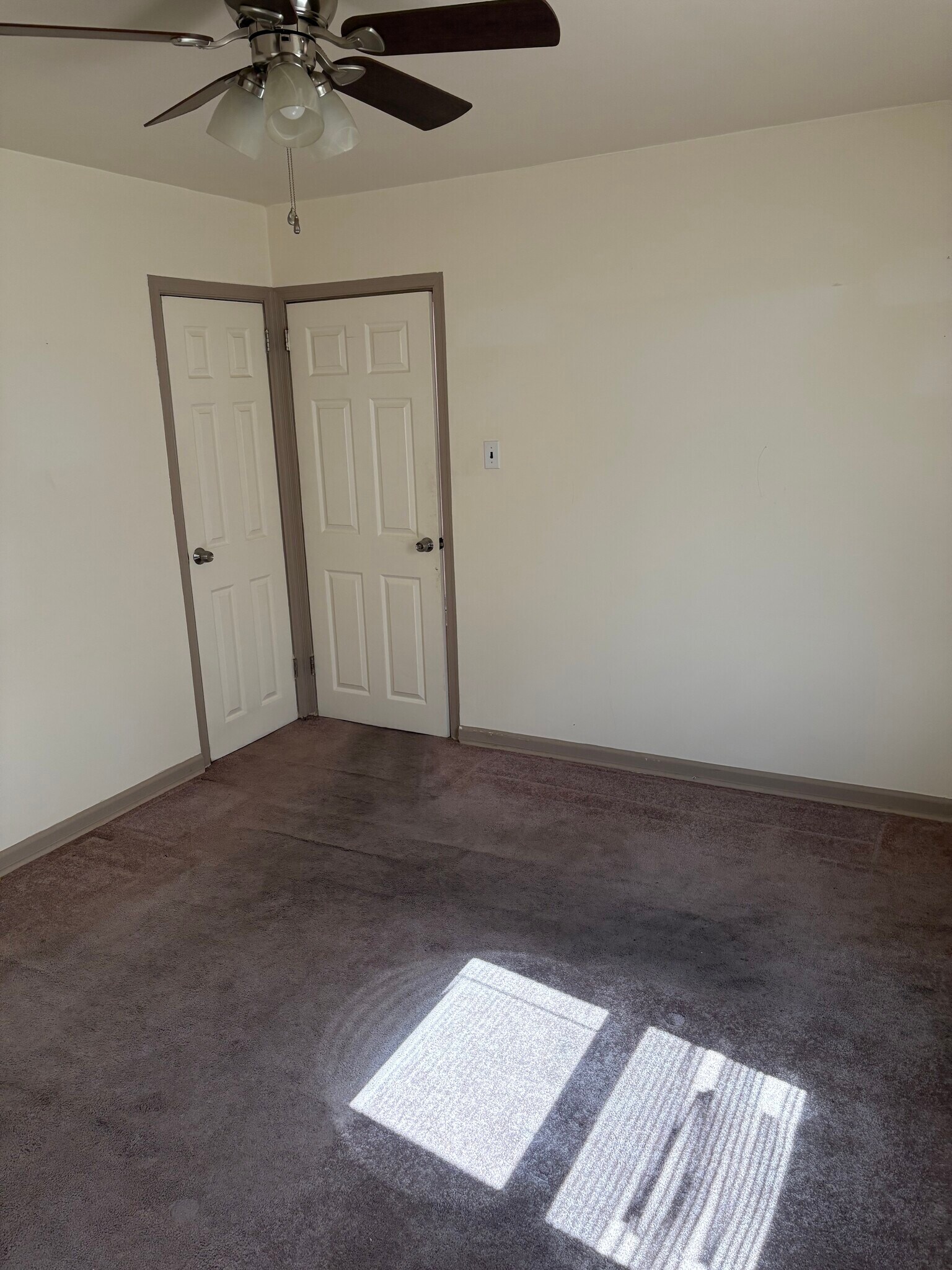 Building Photo - 1621 Murdoch Rd