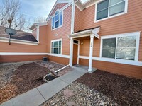 Building Photo - Beautiful,  2 Bed/2 Bath Condo in High Plains Village