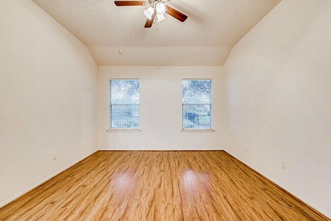 Building Photo - 25831 Chapman Falls Dr