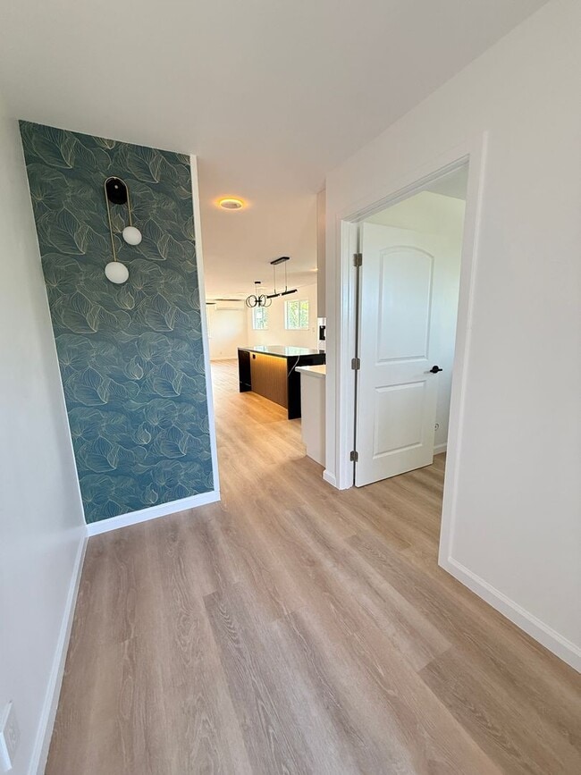 Building Photo - 1005 Belser St