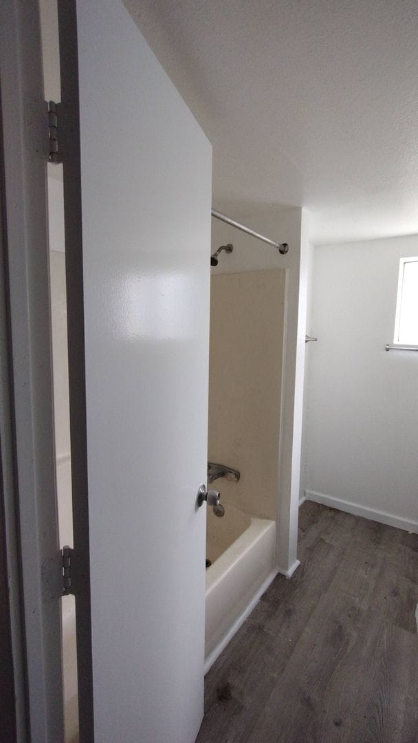 Building Photo - Large 4 Bedroom 2 Bath Home in Granbury - Indian Harbor