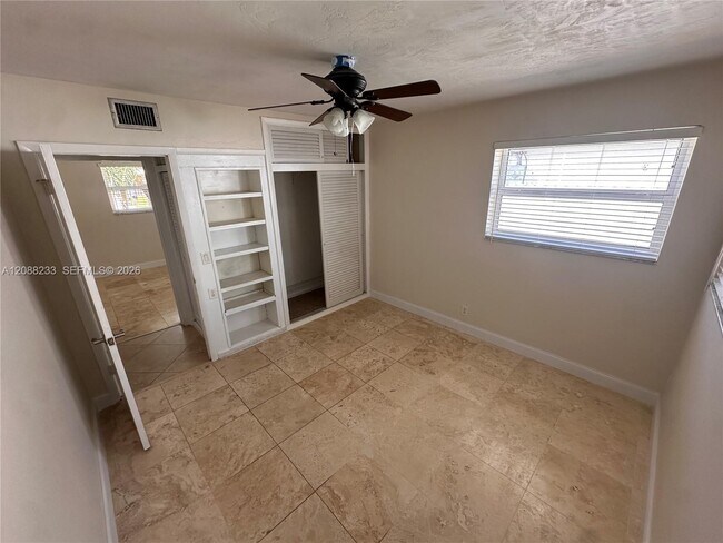 Building Photo - 7050 SW 5th Ct
