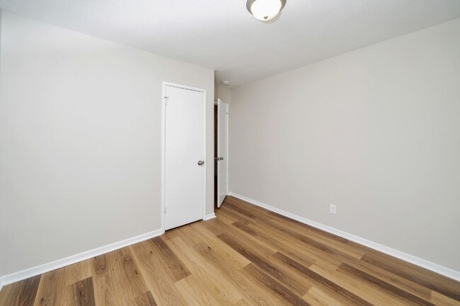 Building Photo - 1216 Beechdale Rd