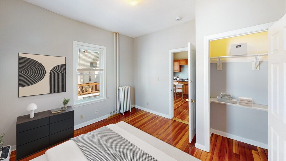 Building Photo - 52 Sumner St