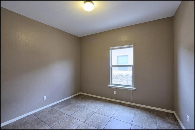 Building Photo - 14302 Pancho Gonzalez Ct