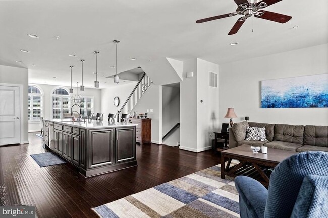 Building Photo - 43386 Whitehead Ter