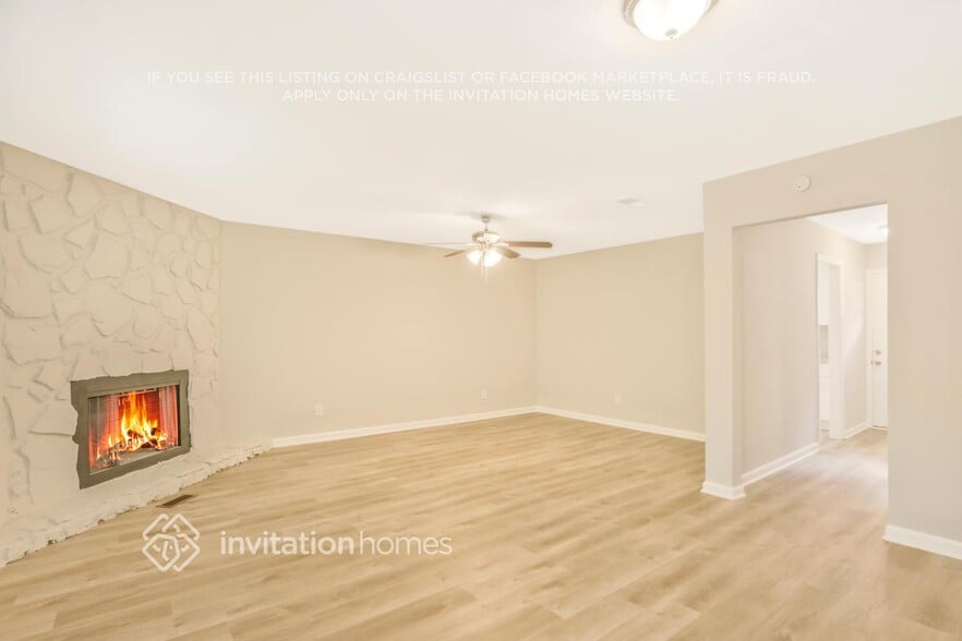 Building Photo - 6423 Van Eyck Way NW