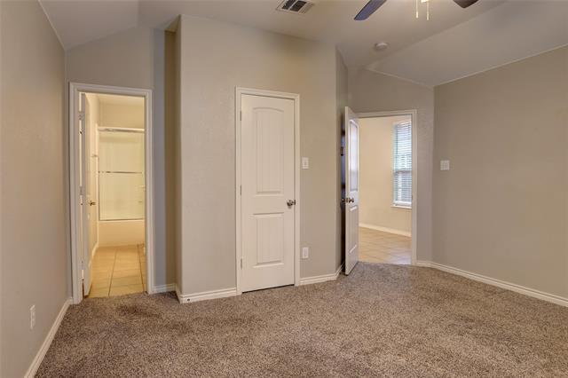 Building Photo - 5916 Round Up Ln