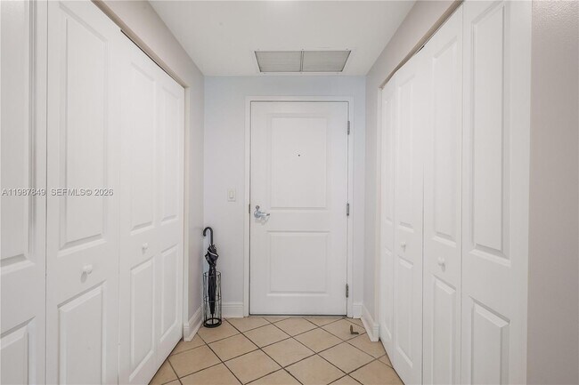 Building Photo - 1250 S Miami Ave